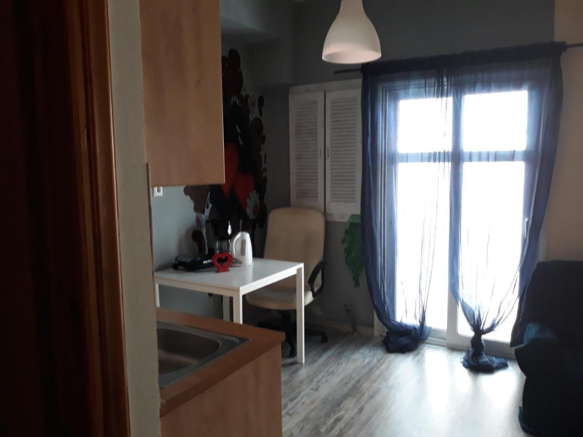The Studio With The Bohemian Ambiance Thessaloniki Exterior photo